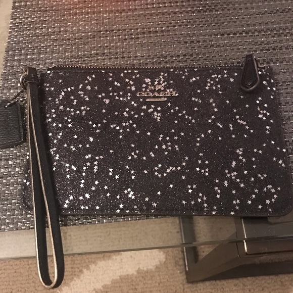 Coach wristlet - Picture 1 of 4